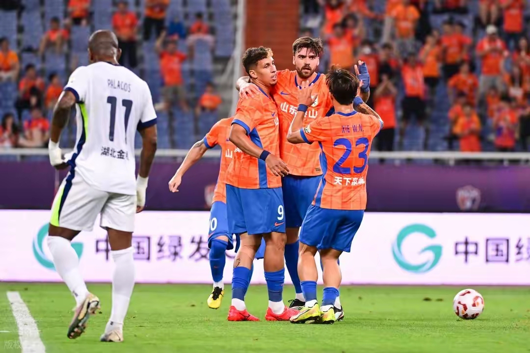 爱游戏官网-足总杯今晨再迎强敌,武汉三镇再遭质疑,主帅态度——信心回归,轮换策略成焦点的简单介绍