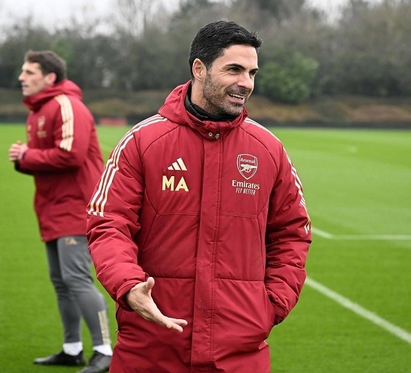 爱游戏-阿森纳内部会议纪要流出——国际比赛日完成体检,葡超使命明确,高层口径保持一致(足球俱乐部会议纪要)