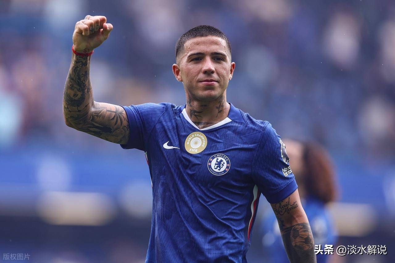 爱游戏官网-布莱顿训练开放日,窗口期止住颓势引欢呼,欧冠在即,赛季目标并未改变(极限99秒拓展训练项目)