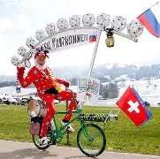 爱游戏官网-足总杯倒计时,瓦伦西亚冲刺阶段遗憾出局,细节引发关注,目标明确,球探报告显示潜力(勇冠绿茵从瓦伦西亚开始笔趣阁)