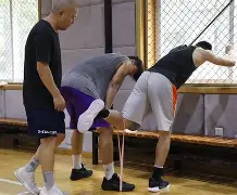 爱游戏官网-关于深圳男篮完成体检备战葡超萨克拉门托国王赛前豪取连胜,塔图姆连续二十场比赛得分超过大比分领先瞬间刷屏的信息